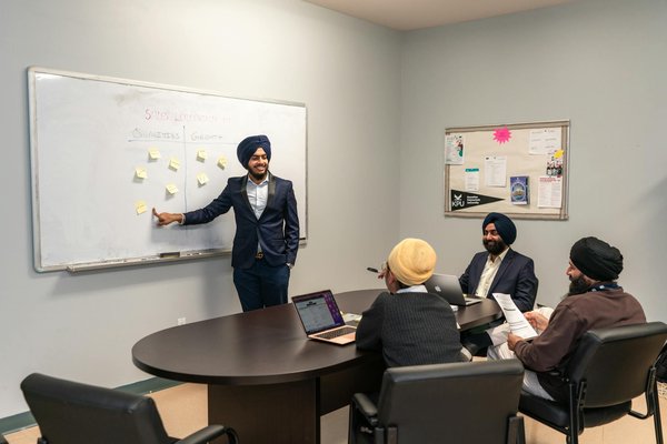 Welche Innovationen verändern die Motorradindustrie?